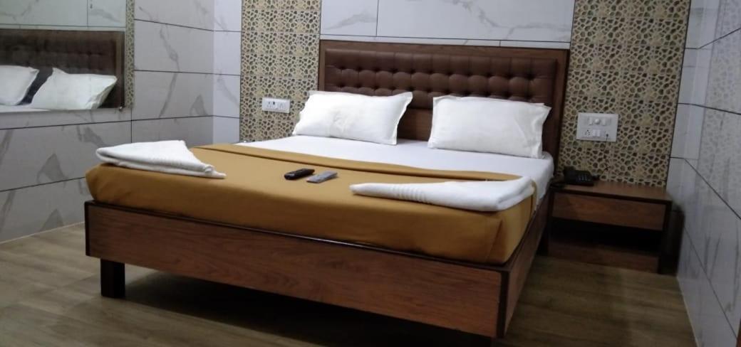 Hotel Royal Residency 뭄바이 외부 사진